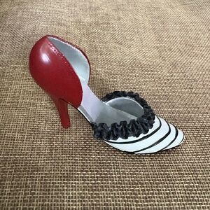 Corinthian Fine Arts Shoe